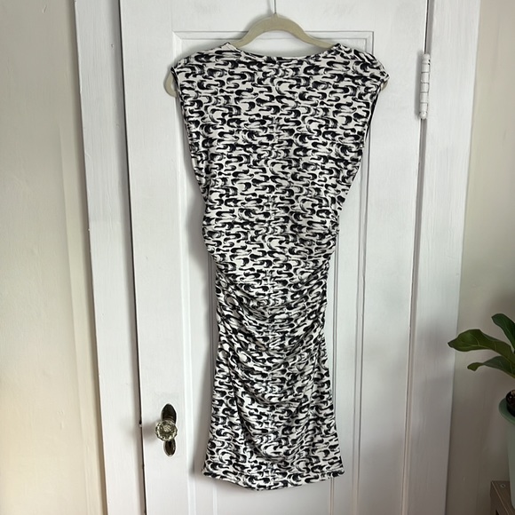 REISS Rica Print Jersey Stretch Ruched Dress - Picture 6 of 8